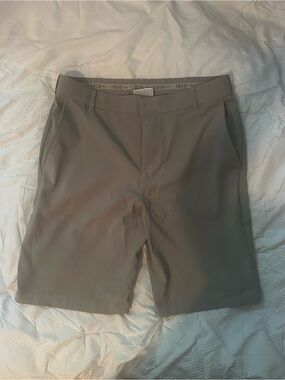 Izod Men's Flat-Front Shorts in Grey